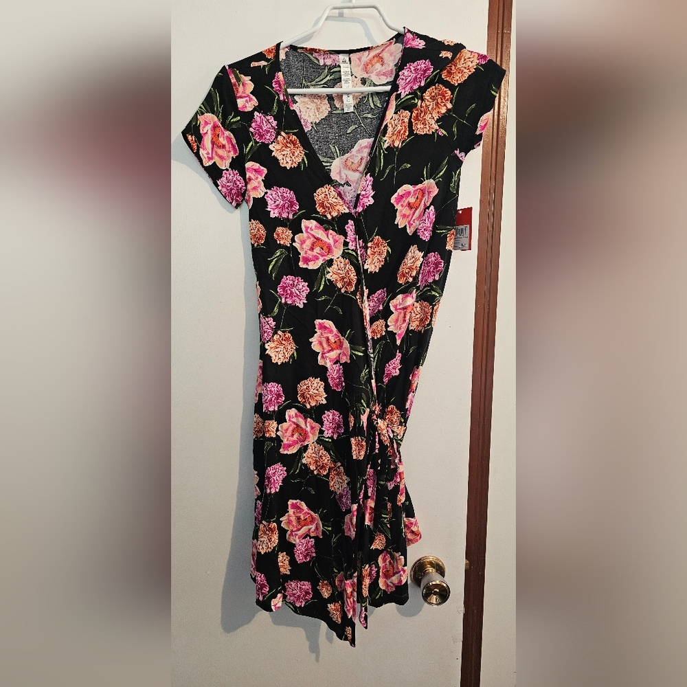 Rip Zone Floral Wrap Dress